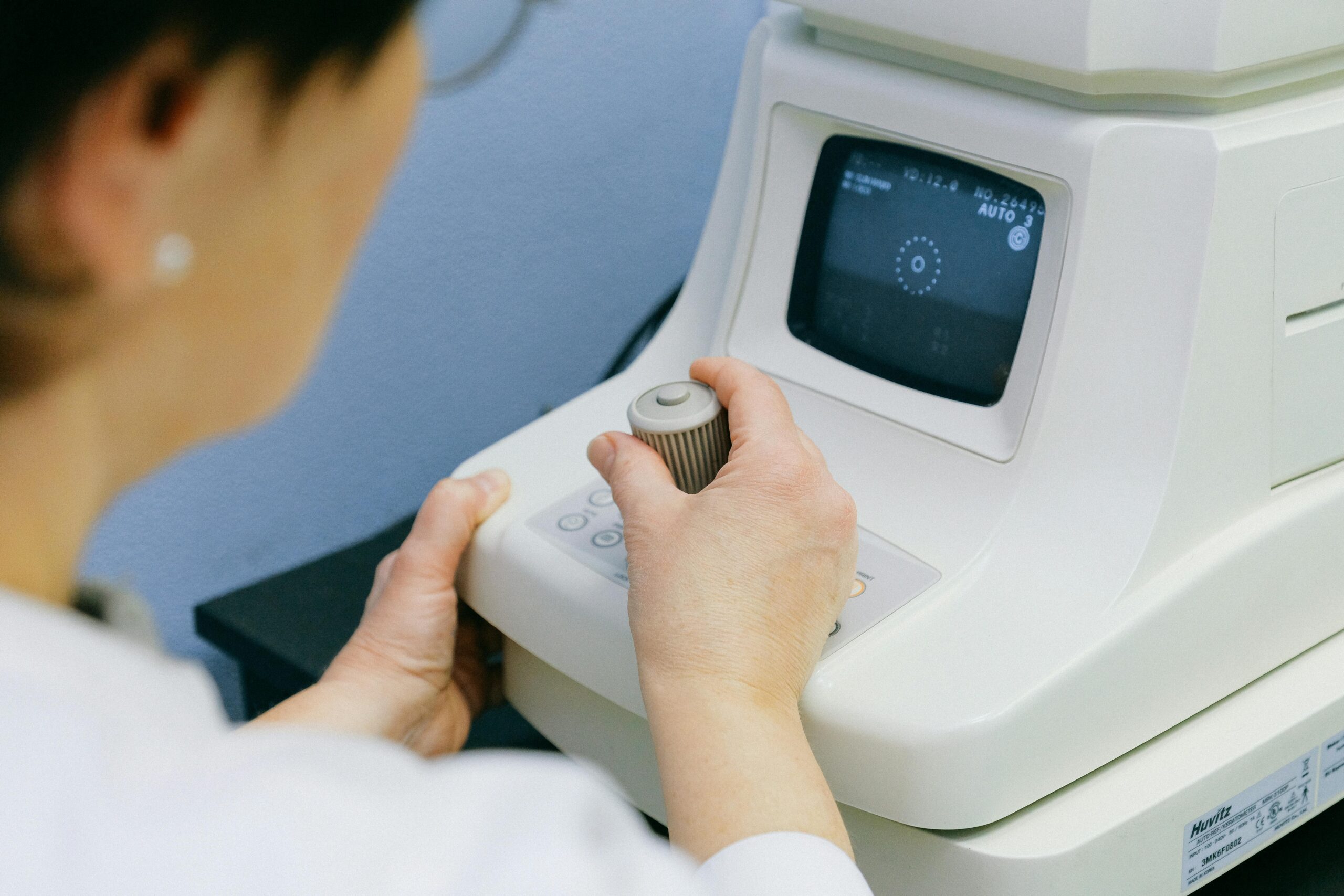 Top 7 Breakthrough Technologies Revolutionizing Eye Care in 2025