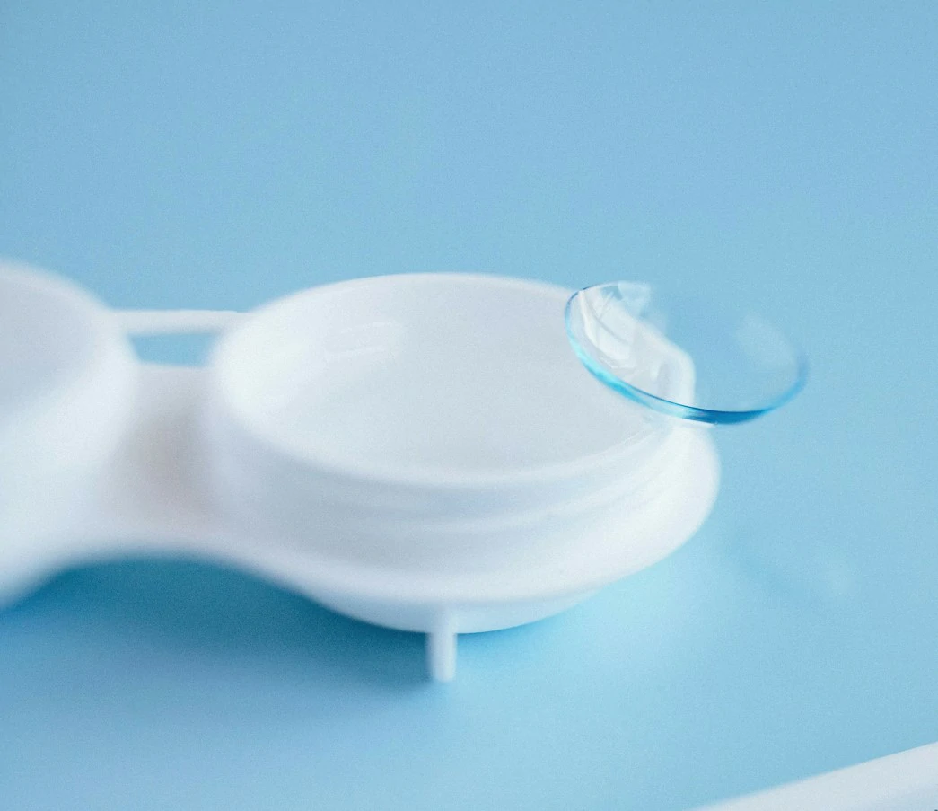 3+ Essential Contact Lens Safety Tips to Protect Your Eyes